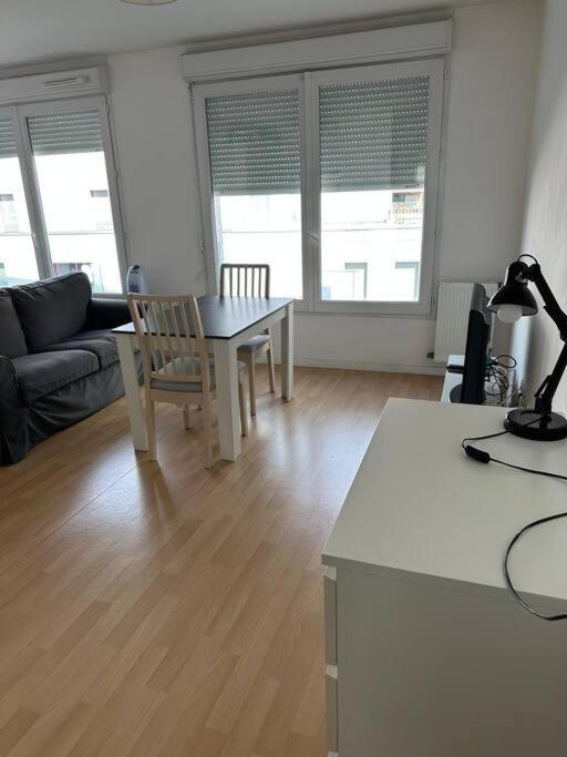 Grand Studio De 37M Carres - Rer Laplace Et Maison Des Examens A 5 Minutes A Pied Arcueil Kültér fotó
