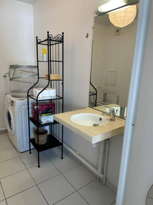 Grand Studio De 37M Carres - Rer Laplace Et Maison Des Examens A 5 Minutes A Pied Arcueil Kültér fotó